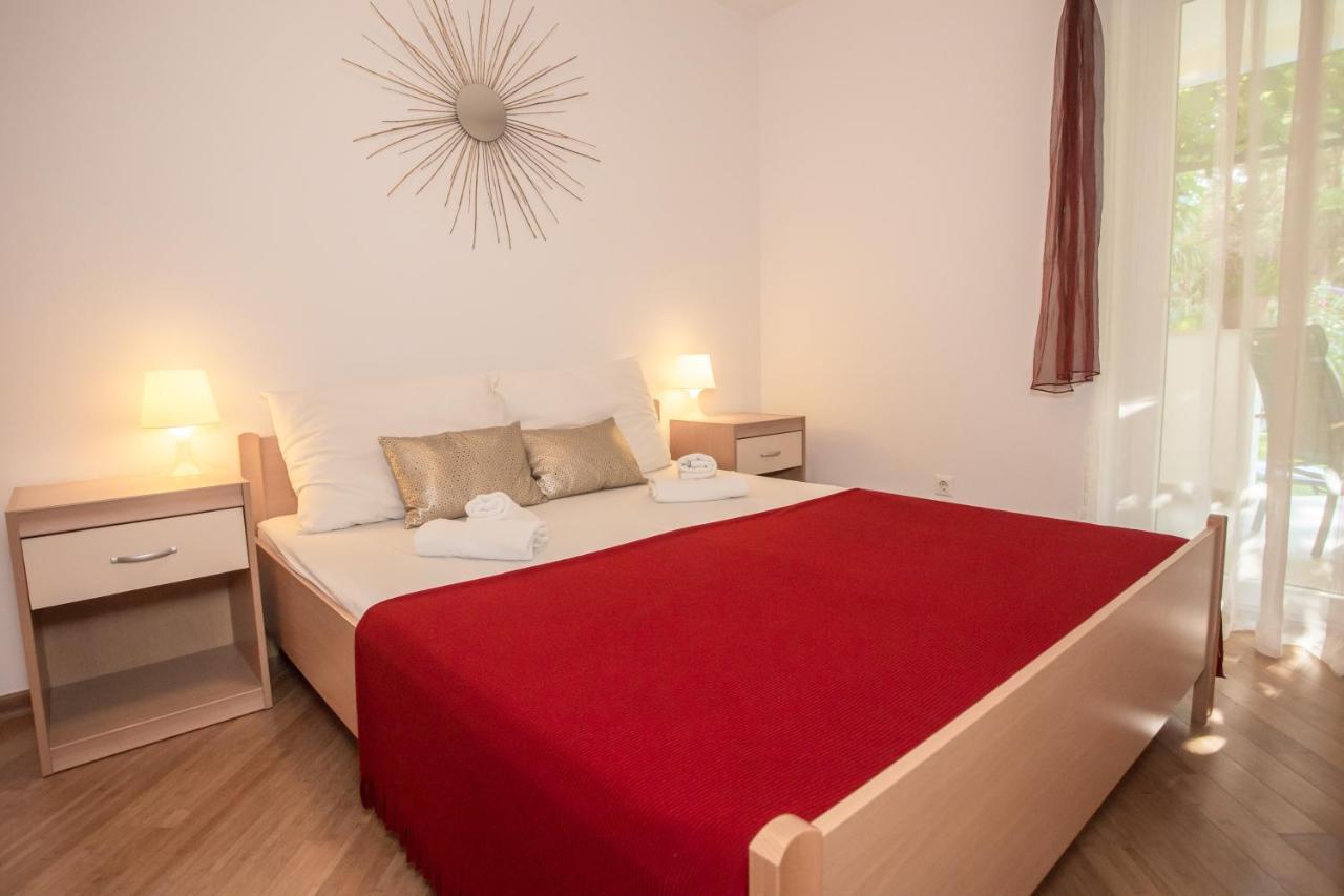 Apartment Bela Poreč Exteriör bild