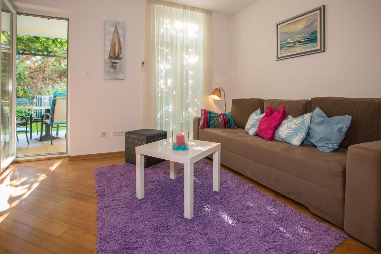 Apartment Bela Poreč Exteriör bild