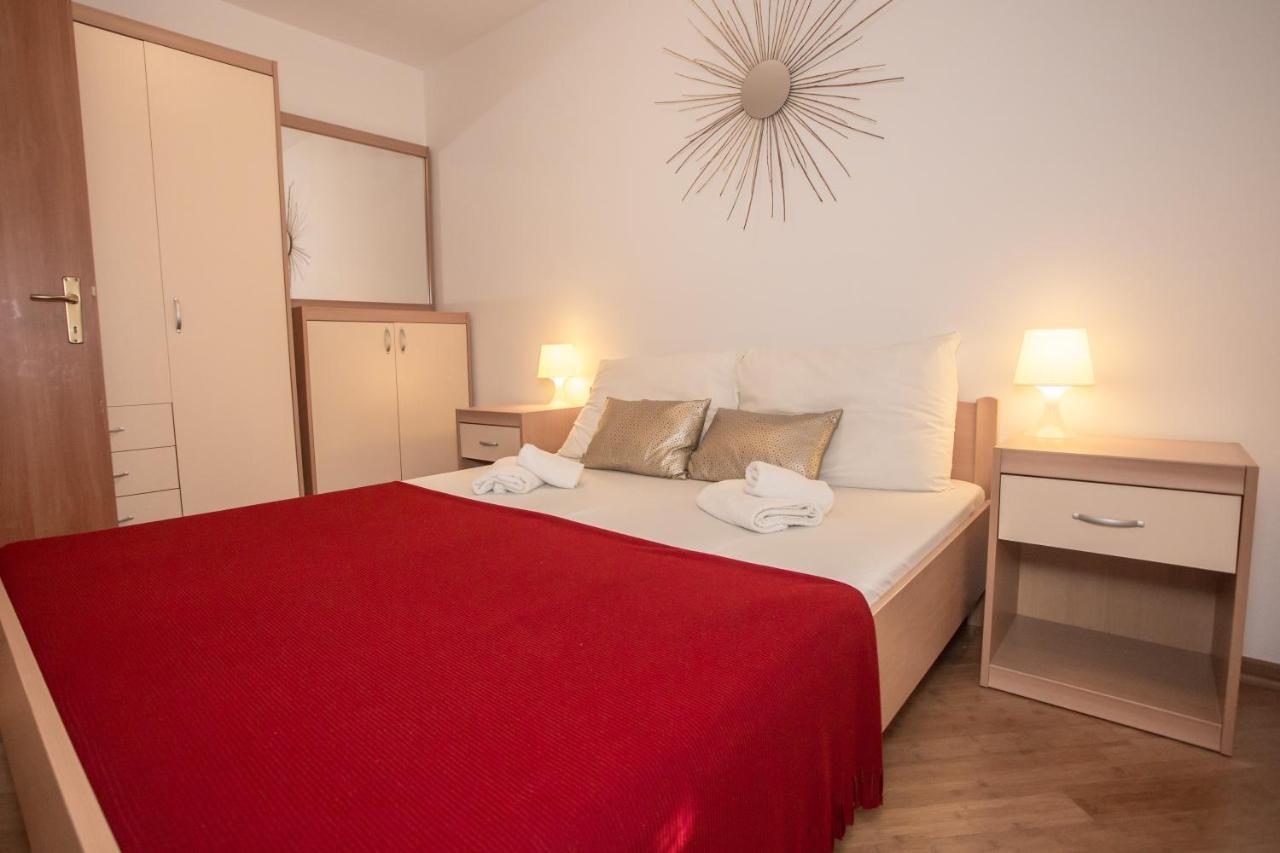 Apartment Bela Poreč Exteriör bild